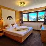 Garni Romantica Bed & Breakfast Galtür