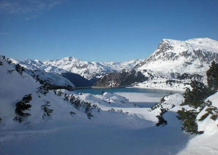 Garni Romantica 3* غالتور